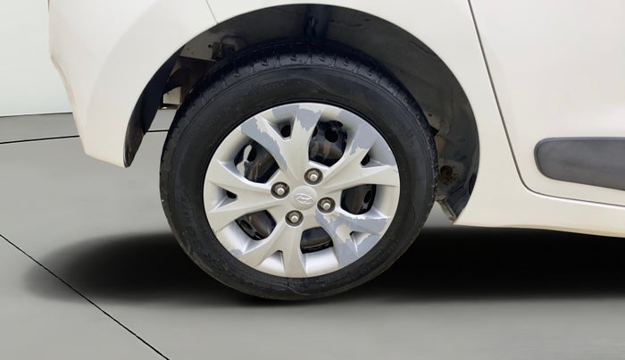 2014 Hyundai Grand i10 SPORTZ 1.2 KAPPA VTVT, Petrol, Manual, 77,200 km, Right Rear Wheel