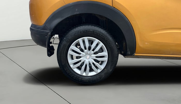 2021 Renault TRIBER RXL MT, Petrol, Manual, 64,712 km, Right Rear Wheel