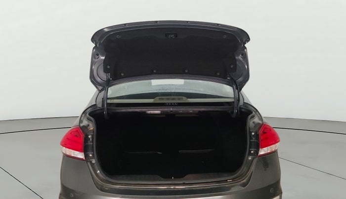 2023 Maruti Ciaz ZETA 1.5 SHVS MT PETROL, Petrol, Manual, 43,128 km, Boot Door Open