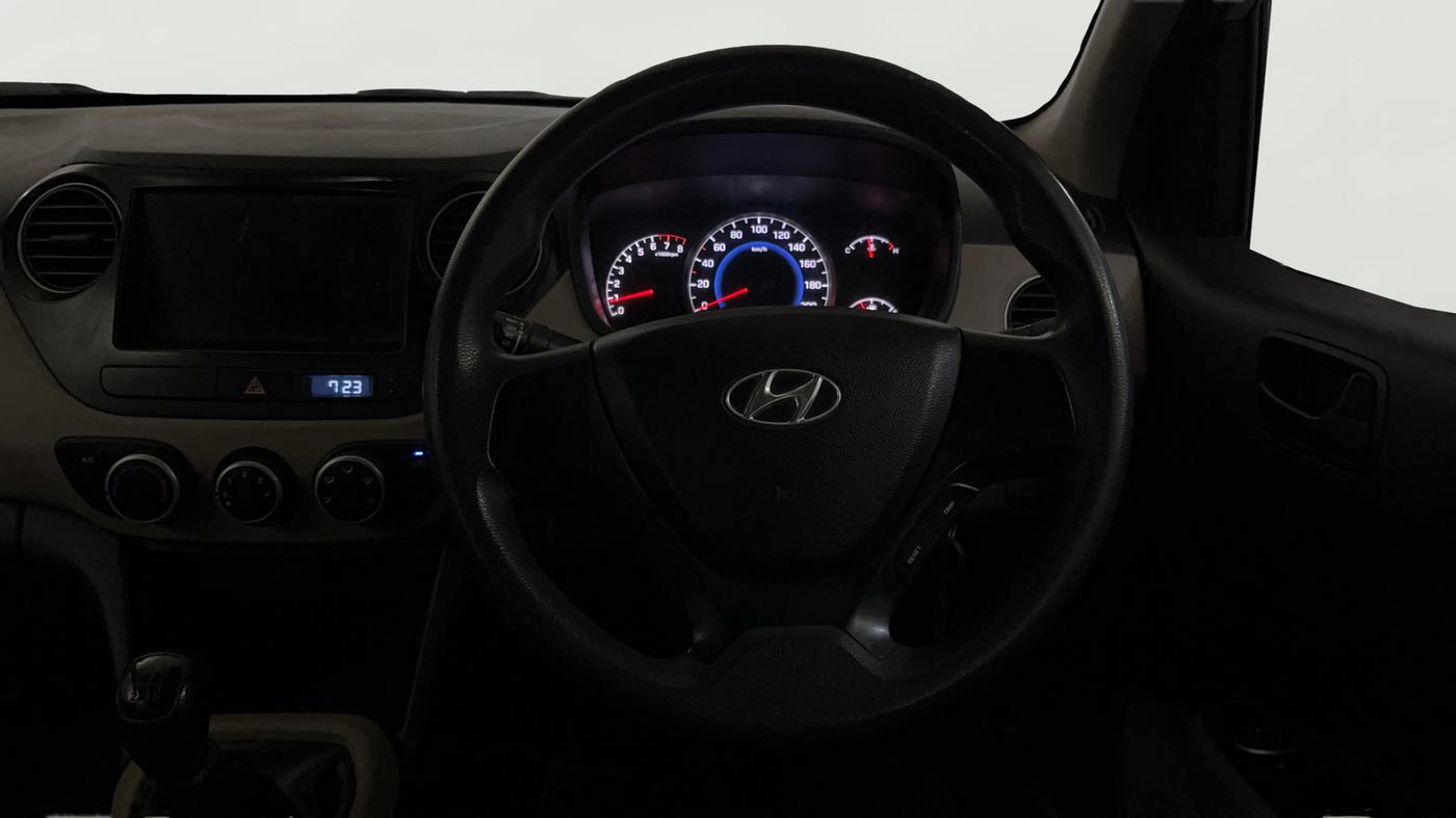 2015 Hyundai Grand i10 MAGNA 1.2 KAPPA VTVT, Petrol, Manual, 96,525 km, Steering Wheel Close Up