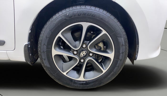 2018 Hyundai Grand i10 SPORTZ (O) AT 1.2 KAPPA VTVT, Petrol, Automatic, 68,964 km, Right Front Wheel