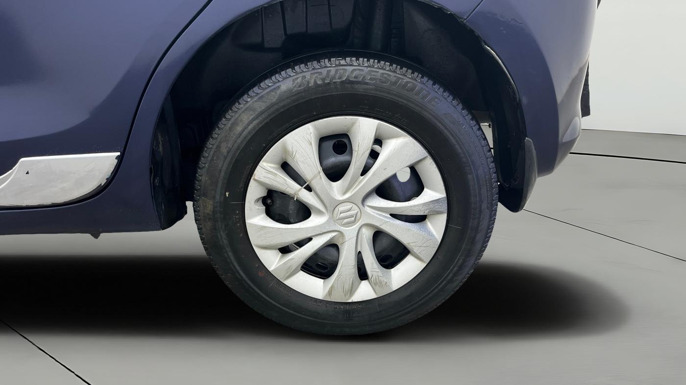 2022 Maruti Swift VXI, Petrol, Manual, 93,598 km, Left Rear Wheel