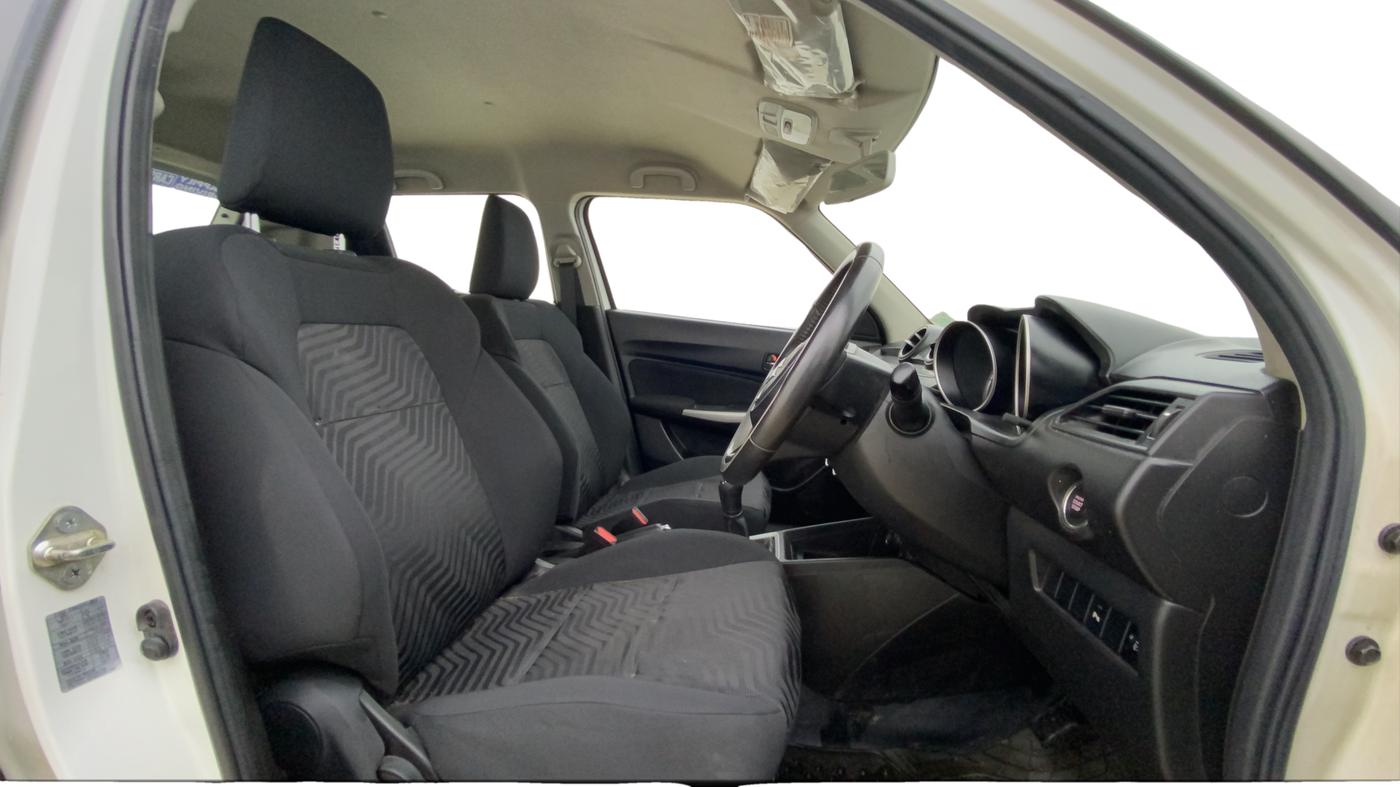 2018 Maruti Swift ZDI, Diesel, Manual, 81,478 km, Right Side Front Door Cabin