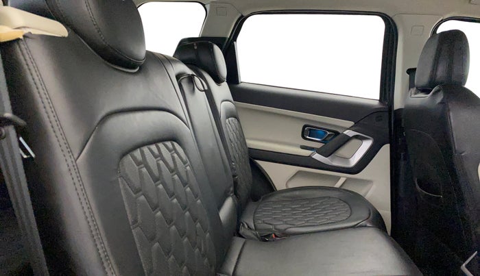 2021 Tata Safari XZ, Diesel, Manual, 58,676 km, Right Side Rear Door Cabin