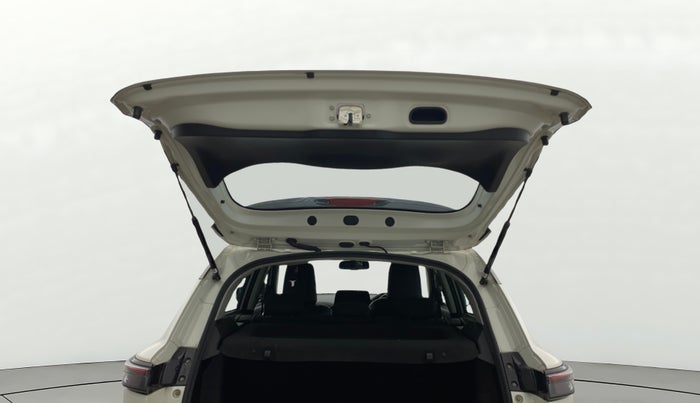 2022 Maruti Grand Vitara ZETA SMART HYBRID, Petrol, Manual, 55,993 km, Boot Door Open