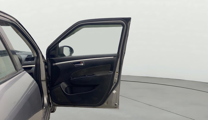 2013 Maruti Swift ZXI, Petrol, Manual, 81,990 km, RHS Front Door