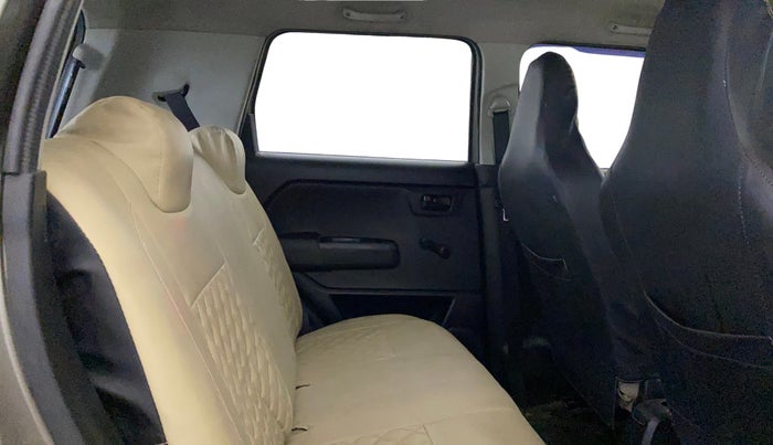 2019 Maruti New Wagon-R LXI 1.0, Petrol, Manual, 38,286 km, Right Side Rear Door Cabin