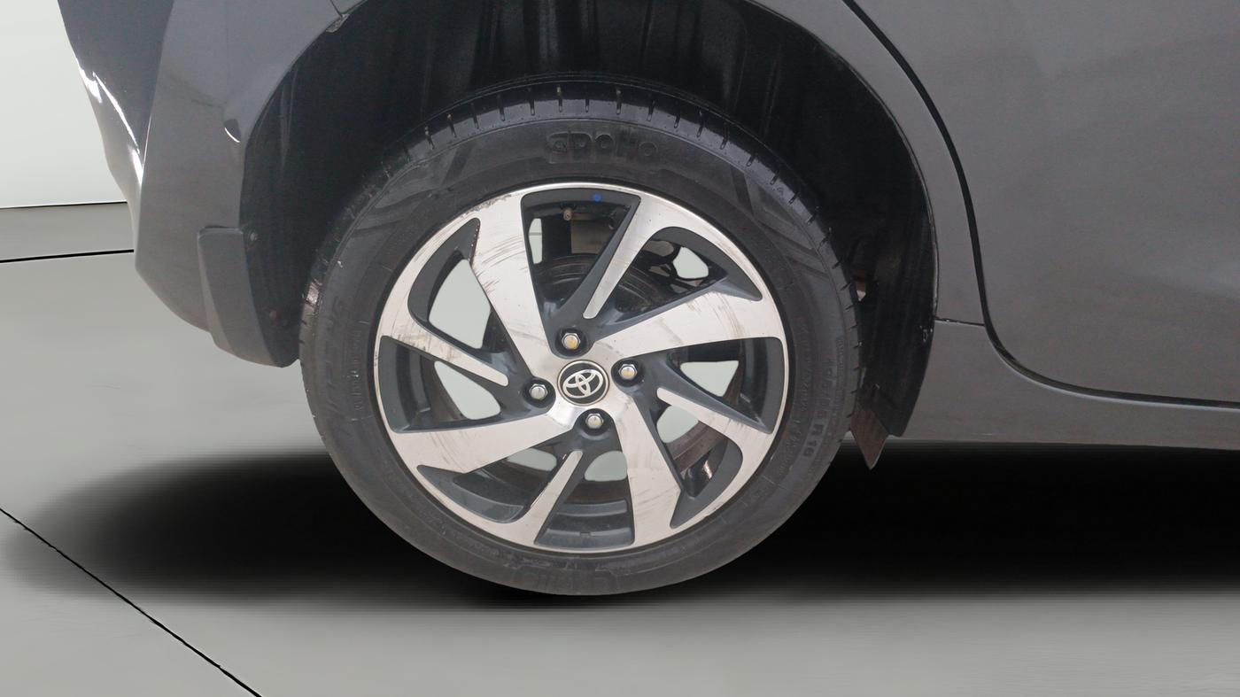 2024 Toyota Glanza G, Petrol, Manual, 34,703 km, Right Rear Wheel
