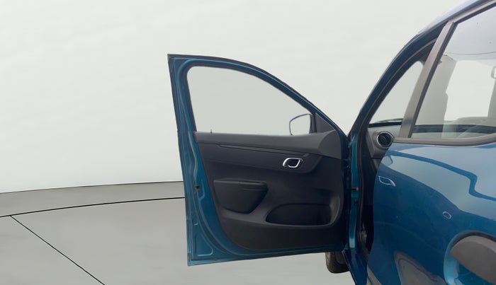 2020 Renault Kwid RXT 1.0 (O), Petrol, Manual, 13,822 km, LHS Front Door