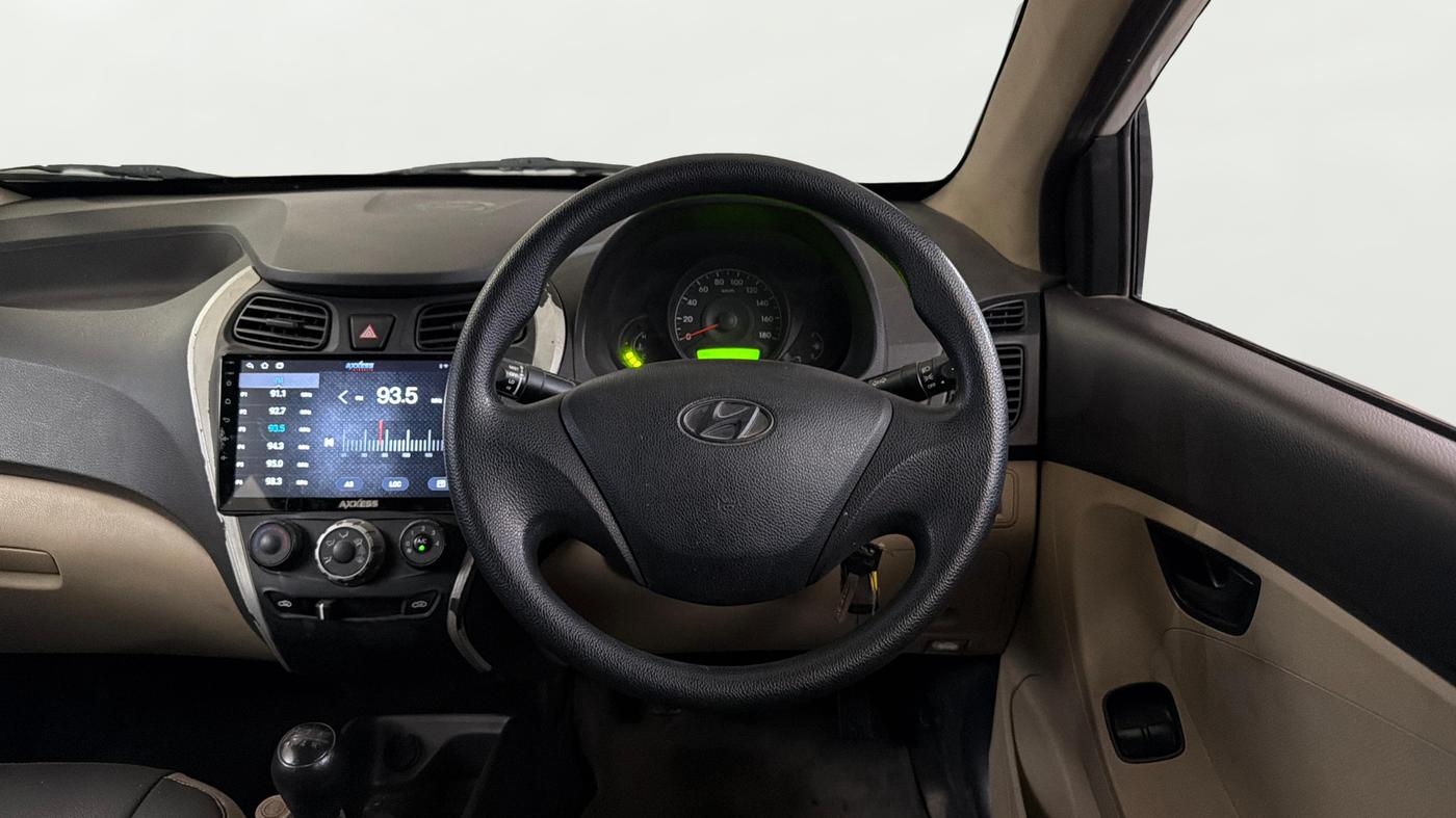 2017 Hyundai Eon ERA + SE, Petrol, Manual, 83,628 km, Steering Wheel Close Up