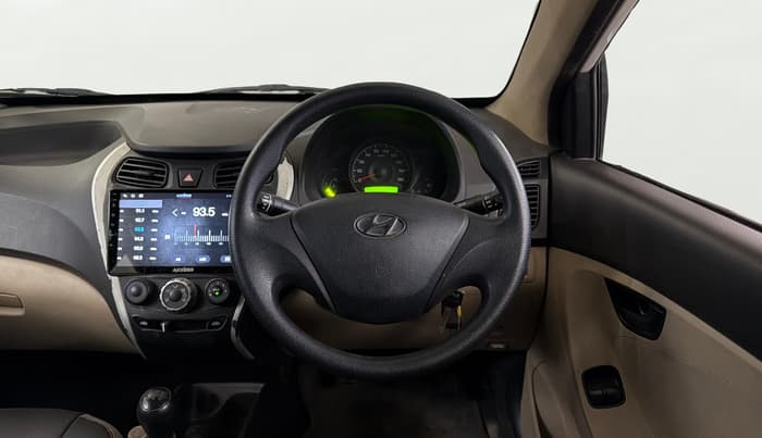 2017 Hyundai Eon ERA + SE, Petrol, Manual, 83,628 km, Steering Wheel Close Up