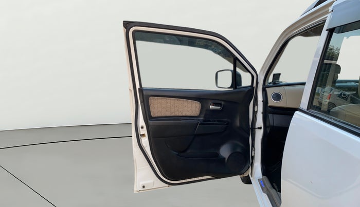 2017 Maruti Wagon R 1.0 VXI, CNG, Manual, 71,620 km, LHS Front Door