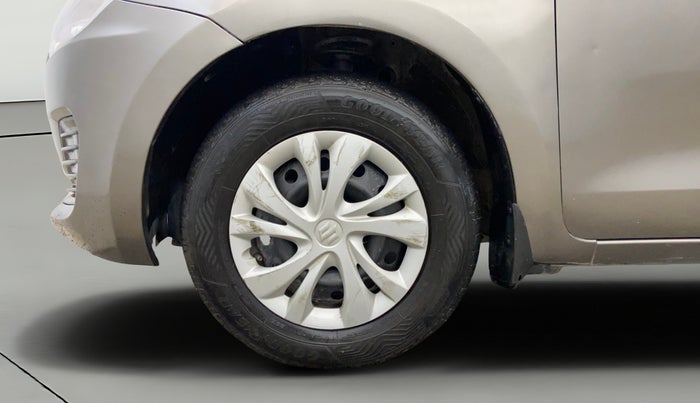 2021 Maruti Swift VXI AMT, Petrol, Automatic, 62,815 km, Left Front Wheel