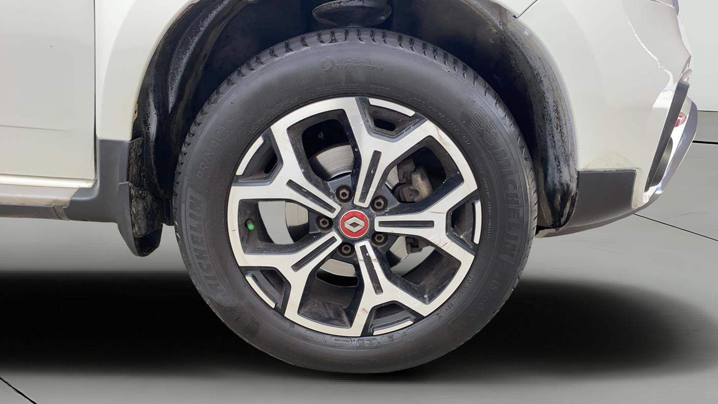 2021 Renault Duster RXZ 1.3 TURBO PETROL CVT, Petrol, Automatic, 49,438 km, Right Front Wheel