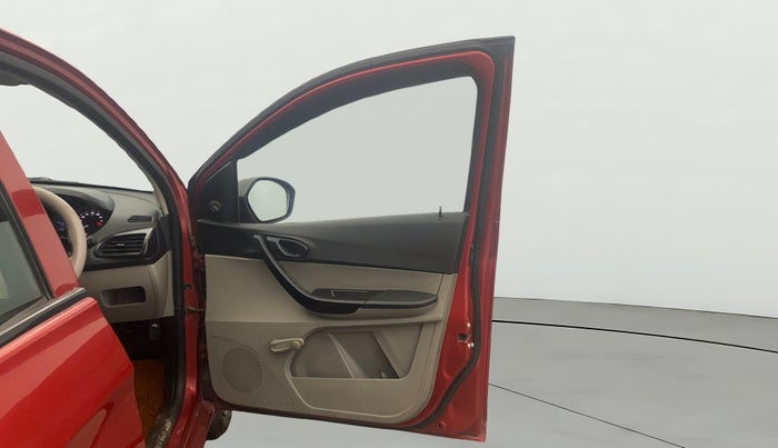 2017 Tata Tiago XE PETROL, CNG, Manual, 96,208 km, RHS Front Door