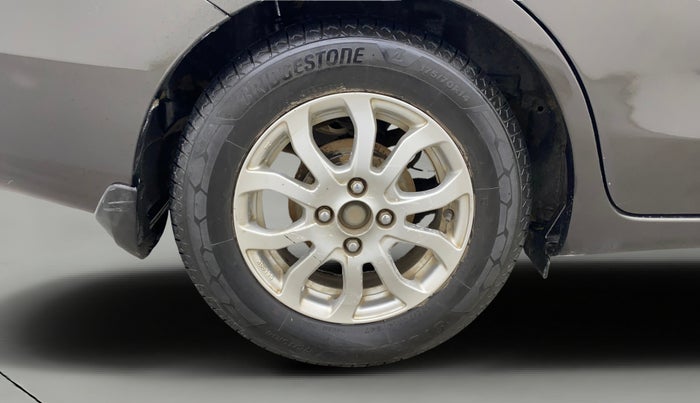 2017 Honda Amaze 1.2L I-VTEC VX AT, CNG, Automatic, 75,760 km, Right Rear Wheel