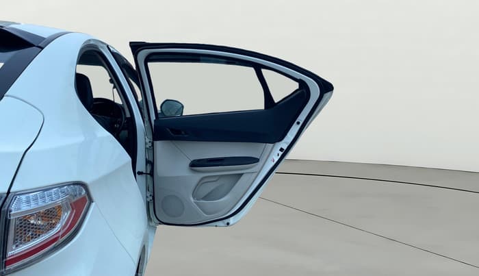 2024 Tata TIGOR XZ CNG, CNG, Manual, 17,640 km, RHS Rear Door