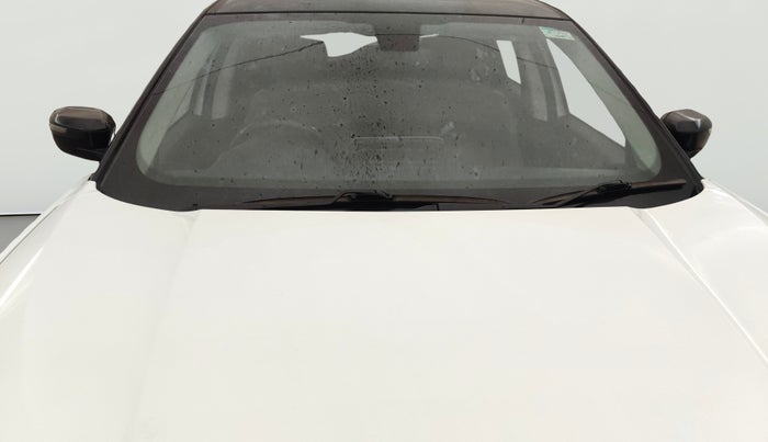 2022 Tata Harrier XZ PLUS 2.0L, Diesel, Manual, 97,048 km, Front Windshield