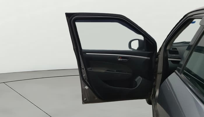 2013 Maruti Swift VXI, Petrol, Manual, 85,363 km, LHS Front Door