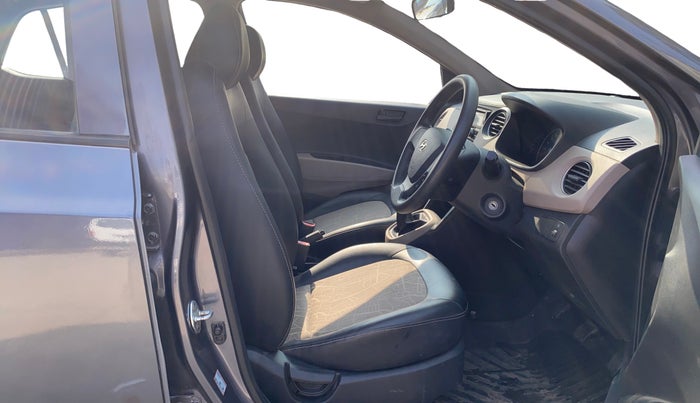 2017 Hyundai Grand i10 MAGNA 1.2 KAPPA VTVT, Petrol, Manual, 44,728 km, Right Side Front Door Cabin