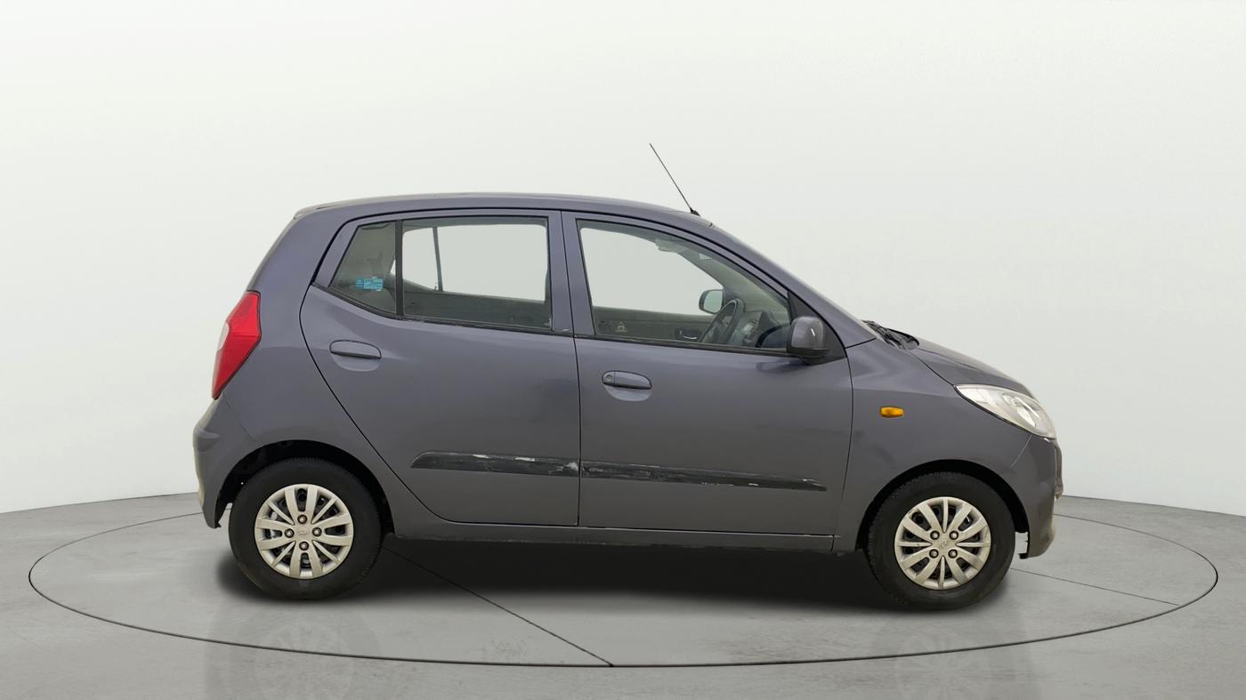 2014 Hyundai i10 SPORTZ 1.1, Petrol, Manual, 30,359 km, Right Side View