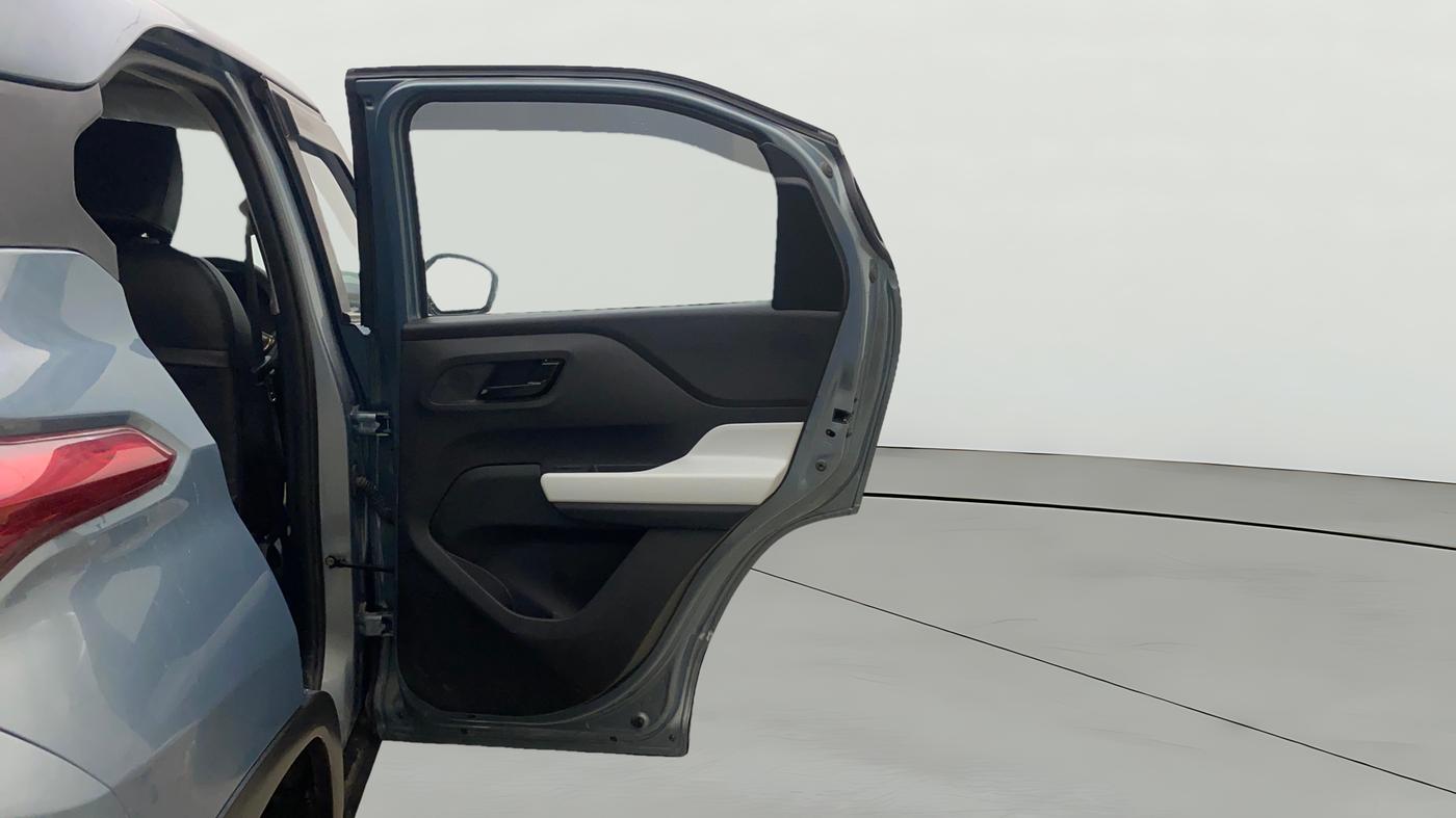 2024 Tata PUNCH ACCOMPLISHED DAZZLE PACK AMT, Petrol, Automatic, 17,827 km, RHS Rear Door