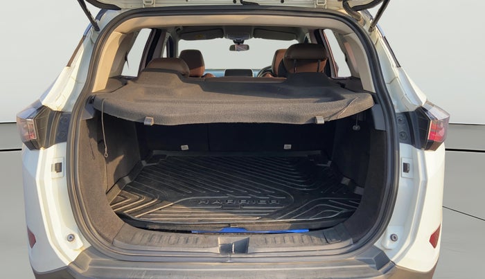 2020 Tata Harrier XZA 2.0L DUAL TONE, Diesel, Automatic, 1,22,626 km, Boot Open Zoomed View