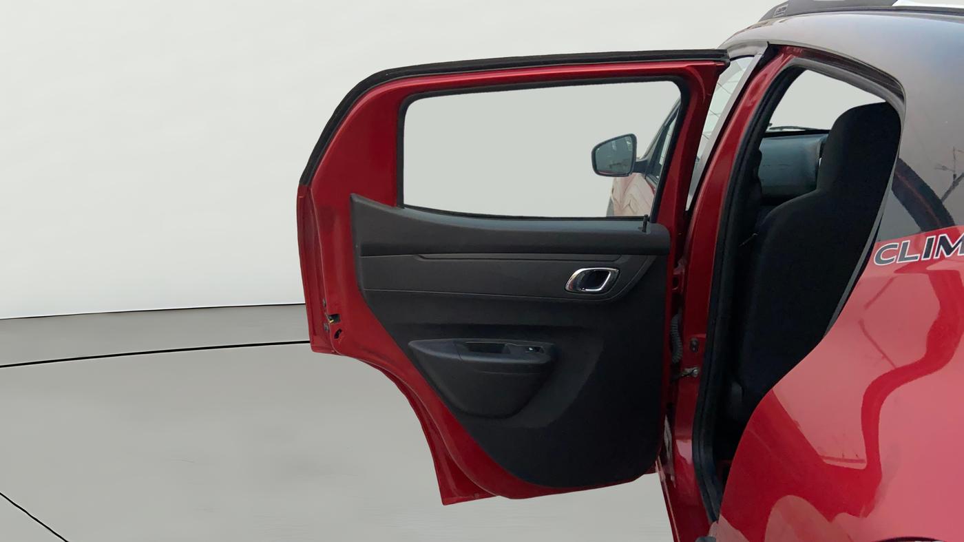 2025 Renault Kwid CLIMBER 1.0 AMT Dual Tone , Petrol, Automatic, 7,516 km, LHS Rear Door