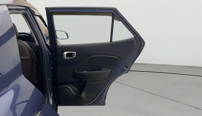 2022 Hyundai VENUE SX 1.5 CRDI, Diesel, Manual, 39,418 km, RHS Rear Door