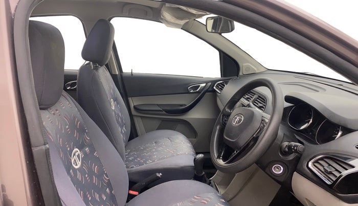 2018 Tata Tiago XZ PETROL, Petrol, Manual, 42,070 km, Right Side Front Door Cabin