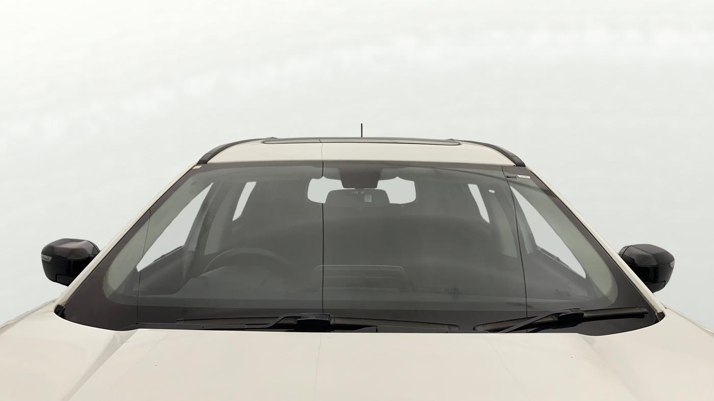 2022 Tata Safari XM SUNROOF, Diesel, Manual, 45,578 km, Front Windshield