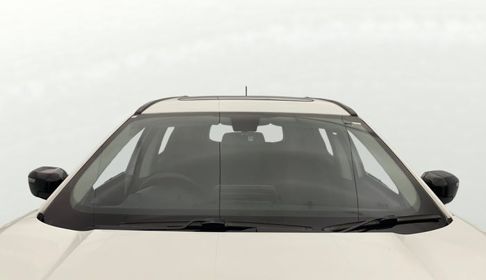 2022 Tata Safari XM SUNROOF, Diesel, Manual, 45,578 km, Front Windshield