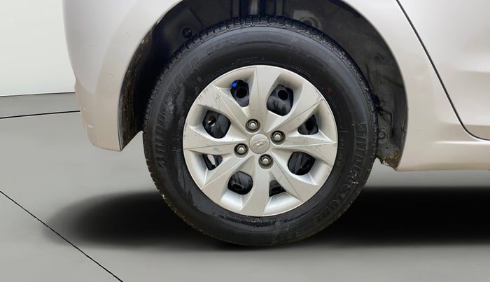 2017 Hyundai Elite i20 MAGNA EXECUTIVE 1.2, CNG, Manual, 47,316 km, Right Rear Wheel