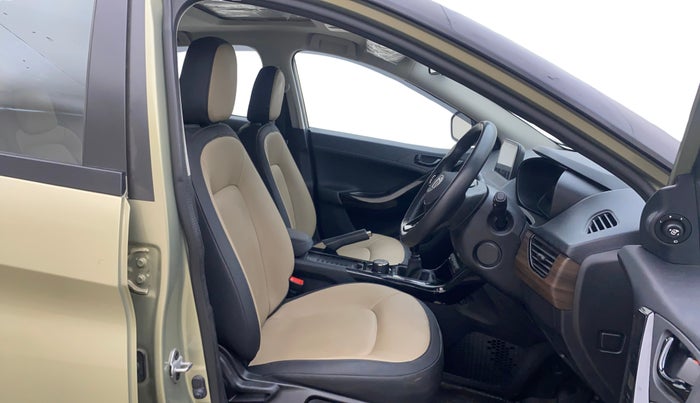 2023 Tata NEXON XZ PLUS (LUXURY) KAZIRANGA PETROL, Petrol, Manual, 20,796 km, Right Side Front Door Cabin