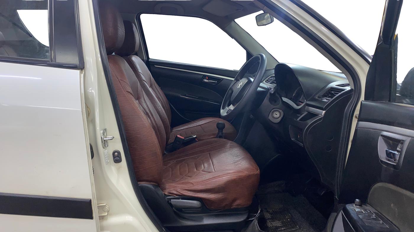 2014 Maruti Swift VXI, Petrol, Manual, 97,827 km, Right Side Front Door Cabin