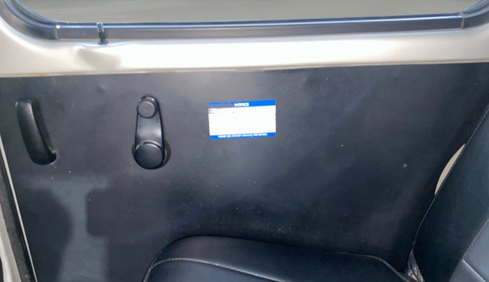 2021 Maruti Eeco 5 STR WITH A/C+HTR, Petrol, Manual, 46,920 km, RHS Rear Door