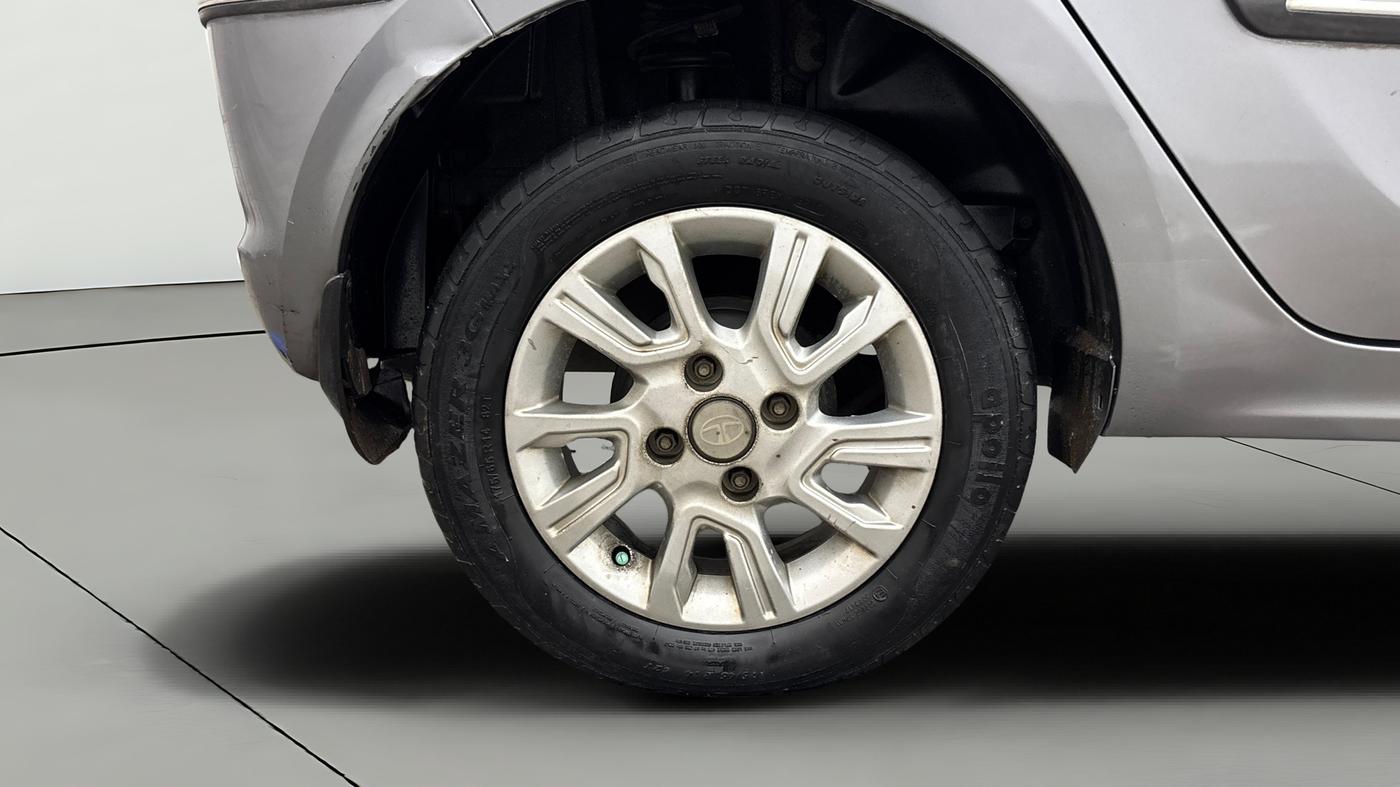 2018 Tata Tiago XZA PETROL, Petrol, Automatic, 67,280 km, Right Rear Wheel