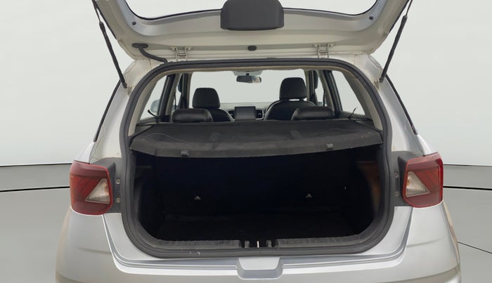 2020 Hyundai VENUE SX 1.0 TURBO, Petrol, Manual, 63,551 km, Boot Open Zoomed View