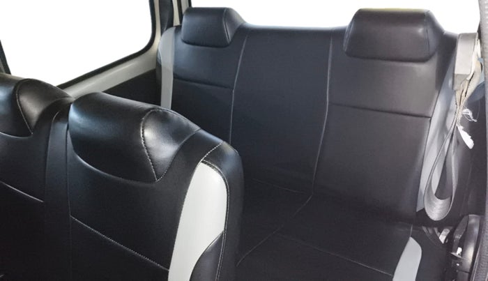 2020 Maruti Eeco 7 STR, Petrol, Manual, 25,693 km, Third Seat Row ( optional )