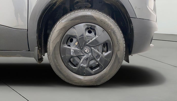 2022 Tata PUNCH ADVENTURE MT, Petrol, Manual, 45,798 km, Right Front Wheel