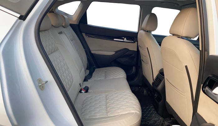 2020 KIA SELTOS HTX 1.5 PETROL, Petrol, Manual, 76,020 km, Right Side Rear Door Cabin