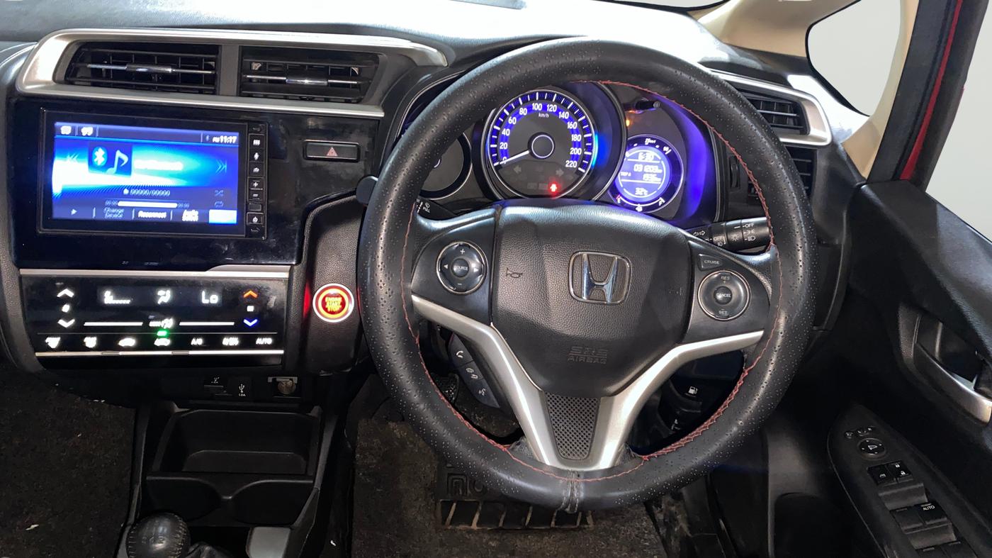2021 Honda Jazz 1.2L I-VTEC ZX, Petrol, Manual, 31,182 km, Steering Wheel Close Up