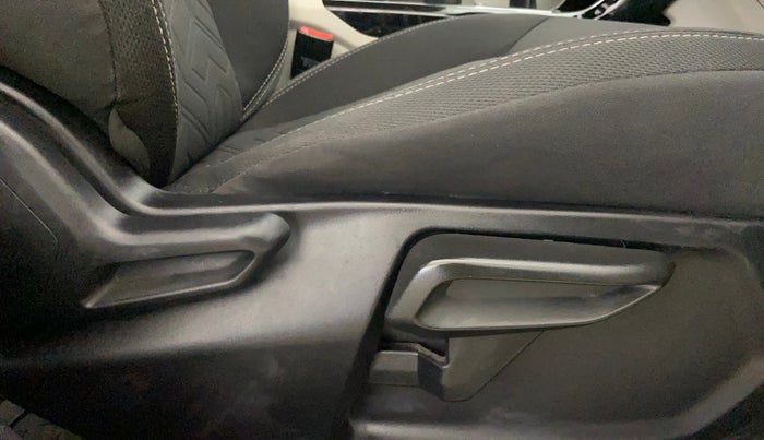 2022 Tata NEXON XZ PLUS PETROL, Petrol, Manual, 20,173 km, Driver Side Adjustment Panel