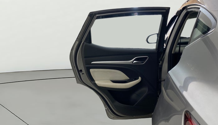 2022 MG ASTOR SUPER EX 1.5 MT, Petrol, Manual, 28,372 km, LHS Rear Door