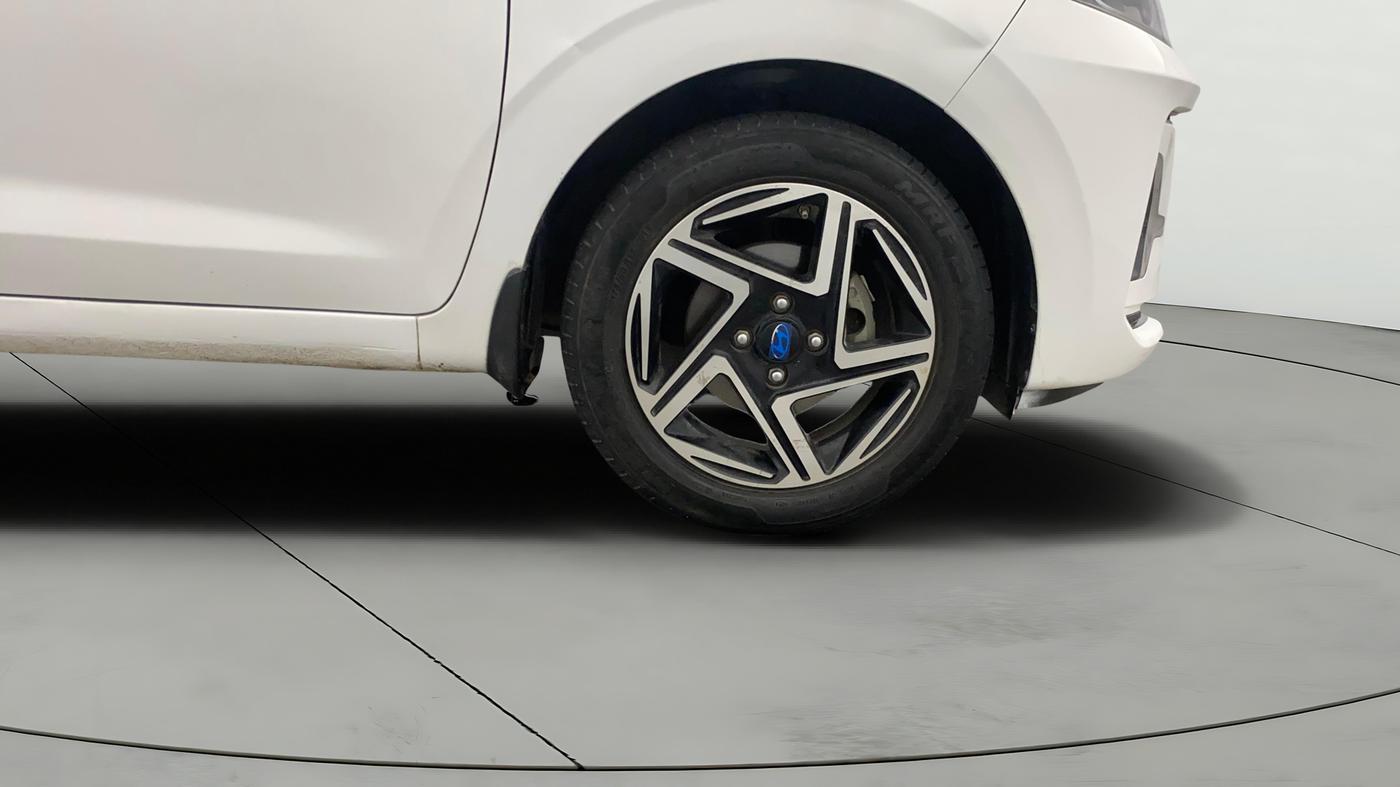 2024 Hyundai GRAND I10 NIOS ASTA 1.2 KAPPA VTVT, Petrol, Manual, 24,272 km, Right Front Wheel