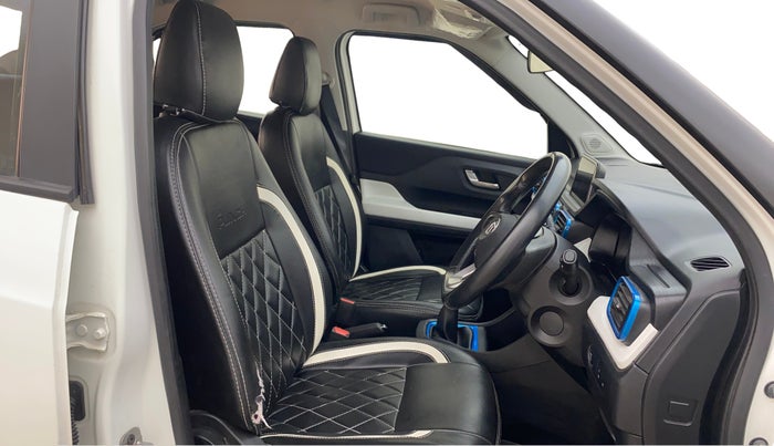 2023 Tata PUNCH CREATIVE  MT, Petrol, Manual, 44,354 km, Right Side Front Door Cabin