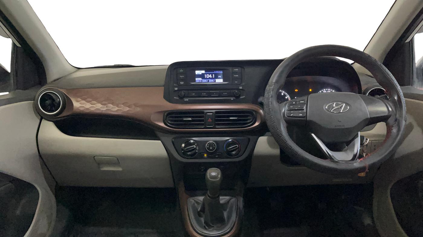 2021 Hyundai AURA S 1.2 CNG, CNG, Manual, 1,08,024 km, Dashboard