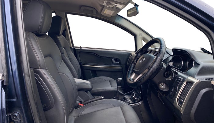 2017 Tata Hexa XT 4X2 6 STR, Diesel, Manual, 61,109 km, Right Side Front Door Cabin
