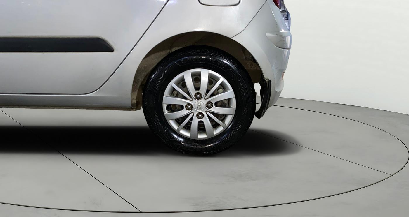2015 Hyundai i10 SPORTZ 1.1, Petrol, Manual, 28,145 km, Left Rear Wheel