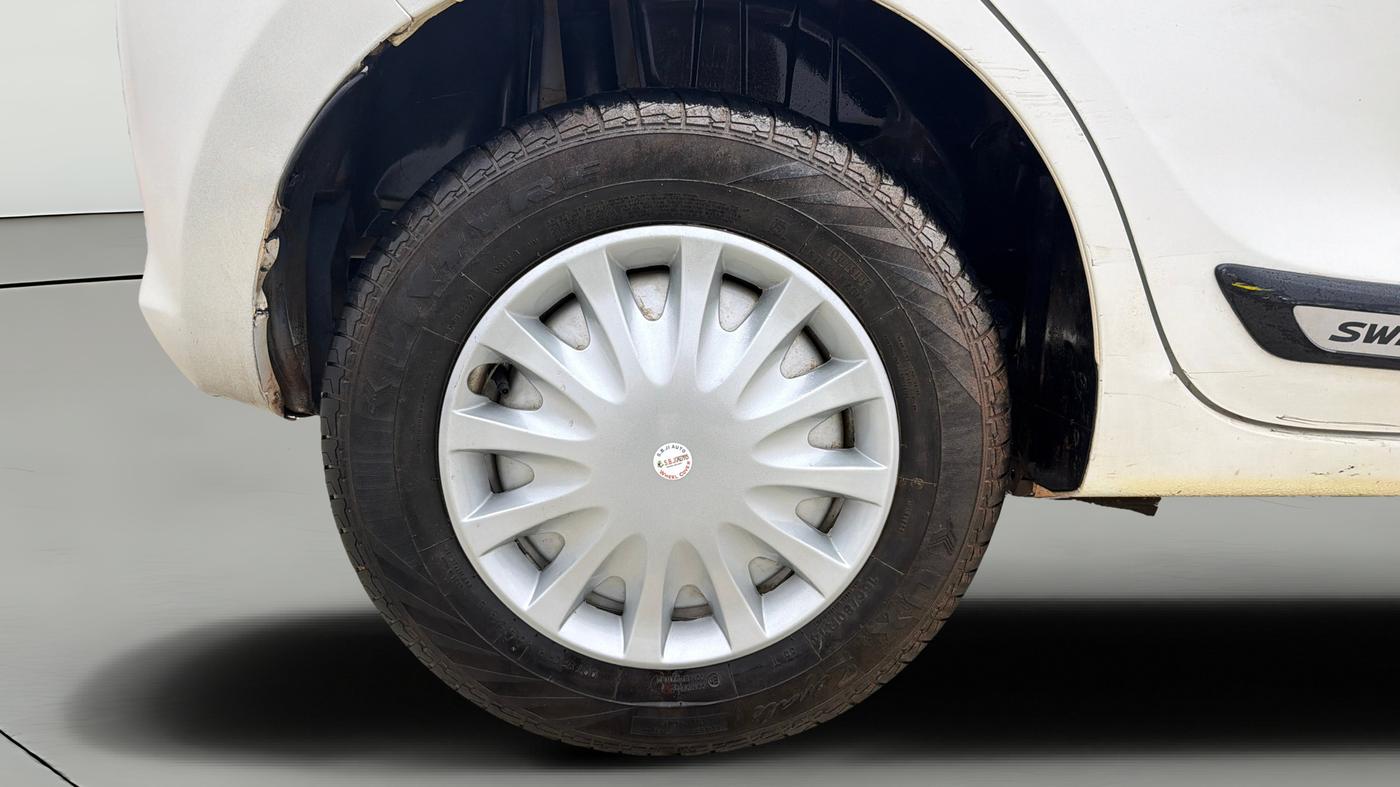 2024 Maruti Swift LXI, Petrol, Manual, 13,029 km, Right Rear Wheel